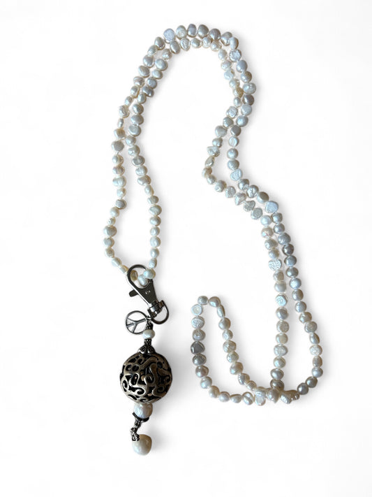 Lange parelketting wit met hanger