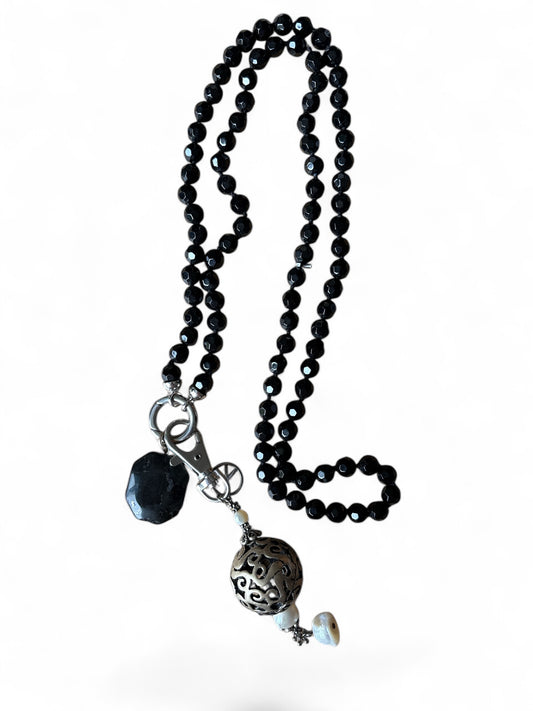 Lange halsketting zwart met hanger